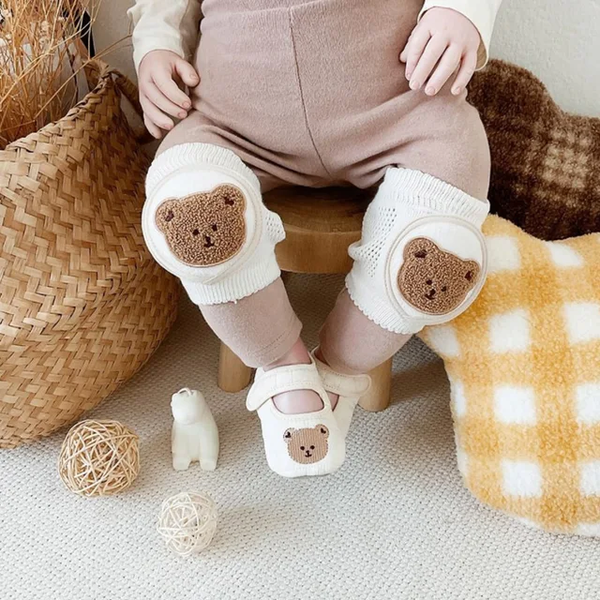 Little H Knee pads {bear design}